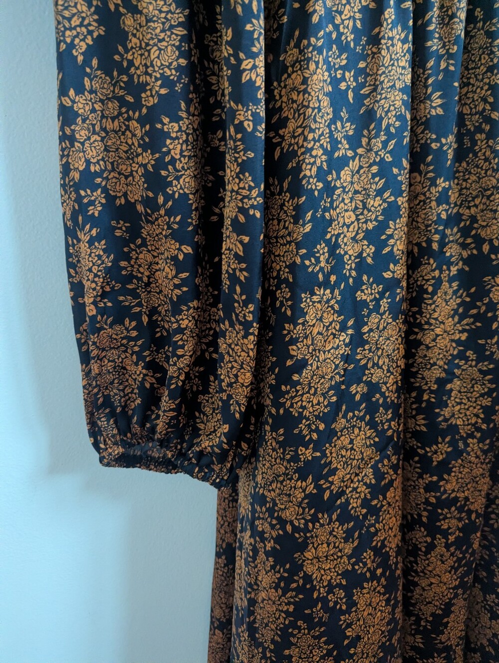 Lulus Dress Womens Medium Graceful Impression Black and Orange Floral Mid V-Neck - Picture 3 of 6
